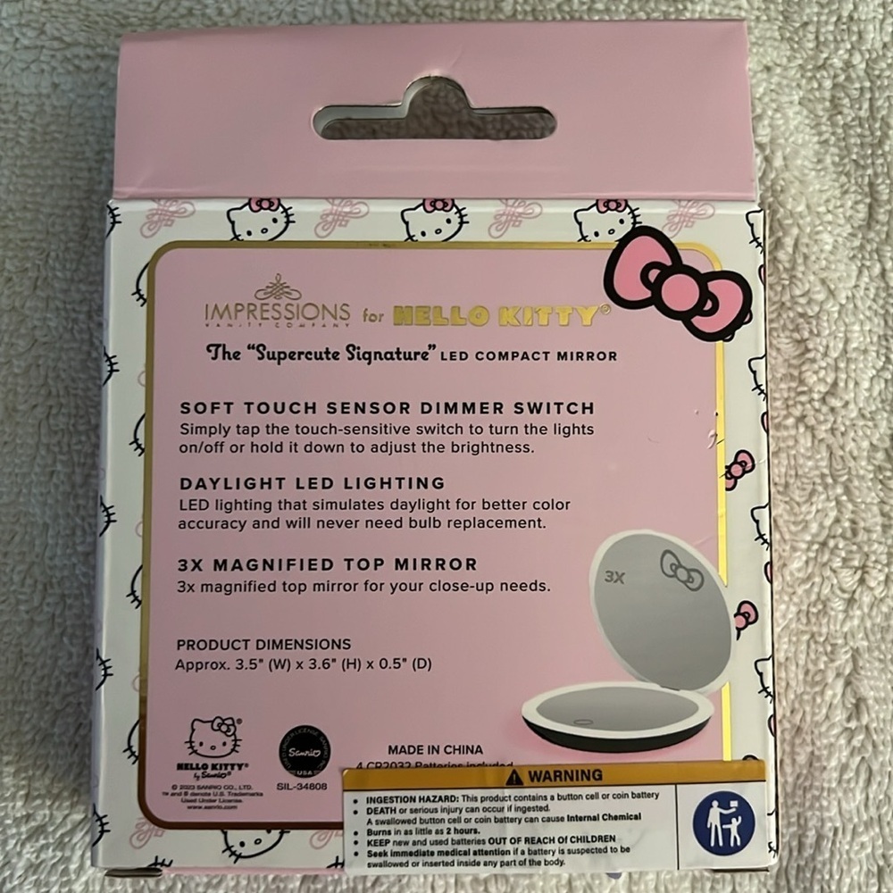 Impressions Hello Kitty LED Compact Mirror - Pink and White - Picture 3 of 7
